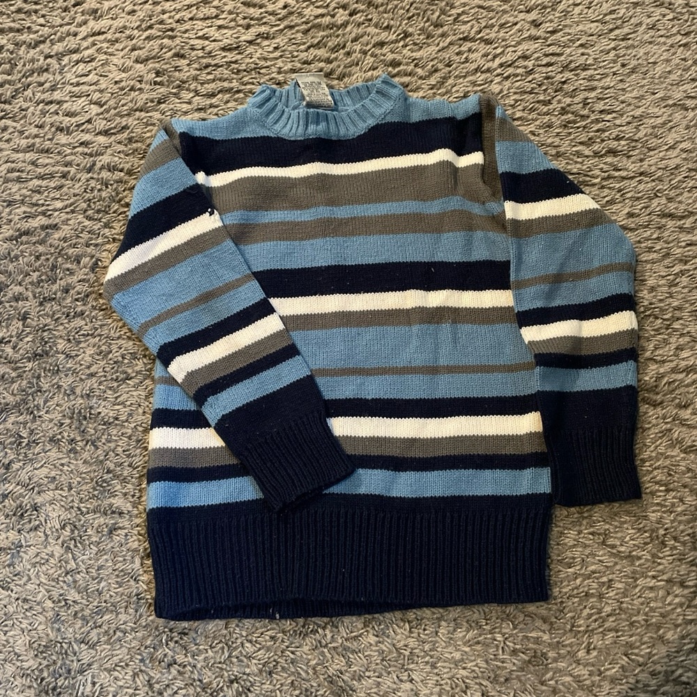UE boys sweater